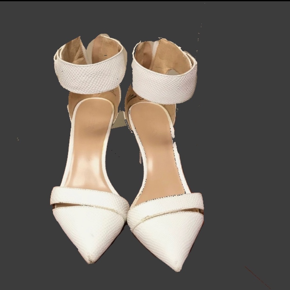 Expression White Pump Shoes